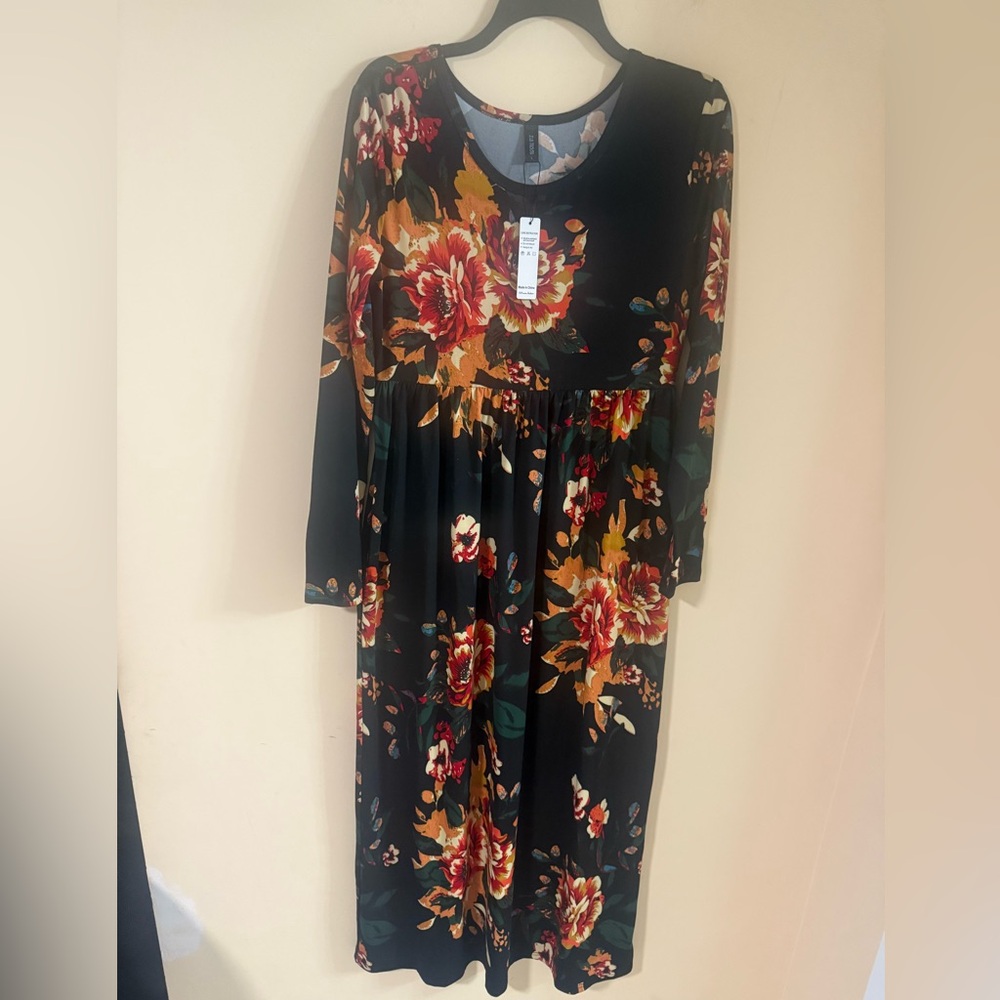 Floral Long Sleeve Dress in Black and Red…#414